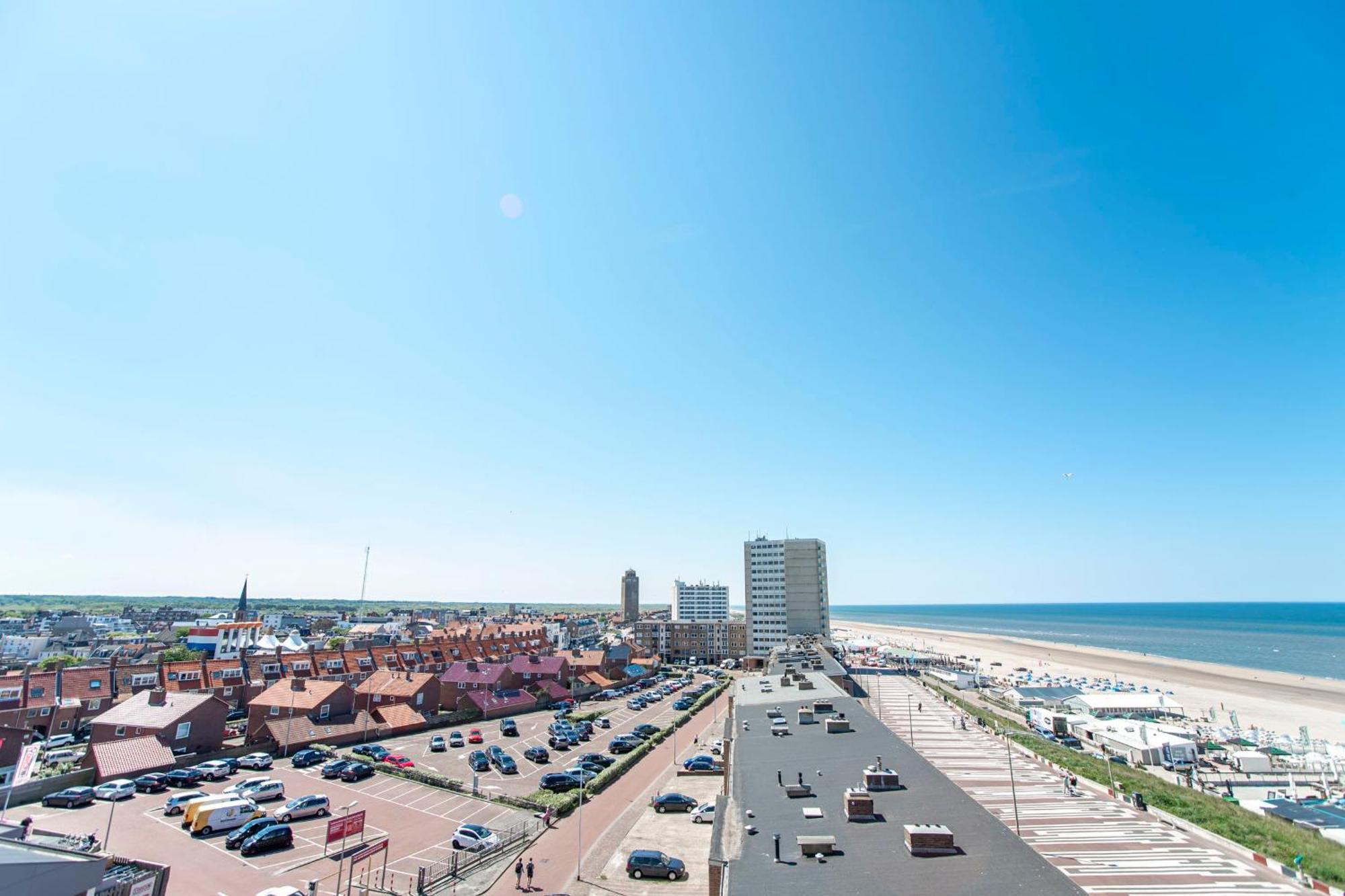 Studio Tara At The Beach With Private Parking Zandvoort Extérieur photo