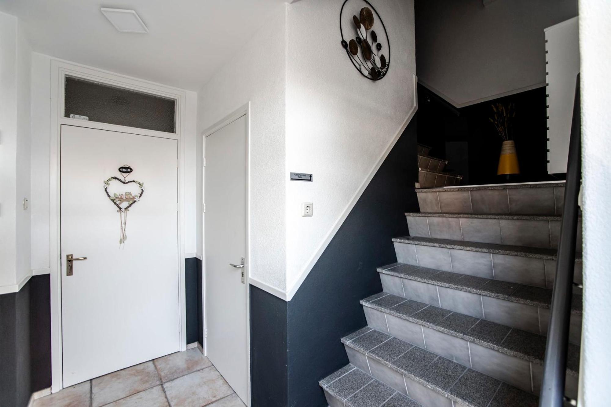 Studio Tara At The Beach With Private Parking Zandvoort Extérieur photo